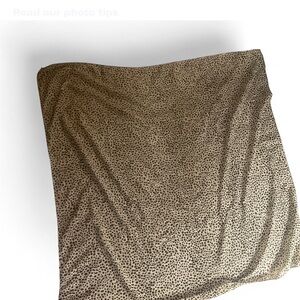 Elegant Tan Leopard Print Scarf